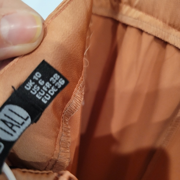 BOOHOO Women's Oli Satin JUMPSUIT SIZE 6 TALL NWT - Picture 5 of 8